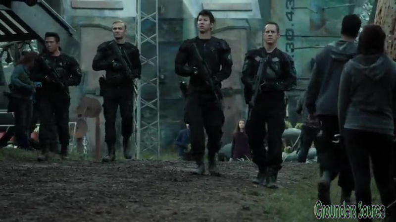 The 100 Arkadia From Wreckage to Salvation iTunes Exclusive-353
