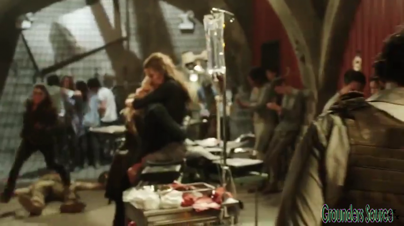 The 100 Gag Reel Captures Season Two DVD Extras-609
