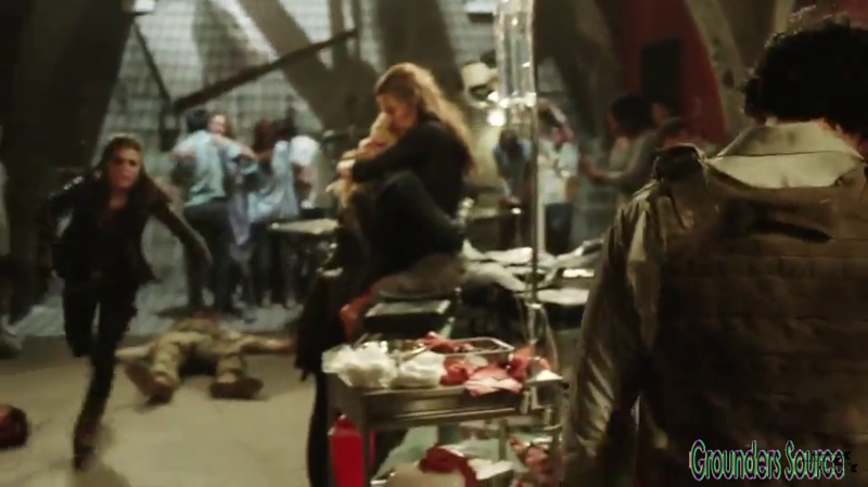The 100 Gag Reel Captures Season Two DVD Extras-608
