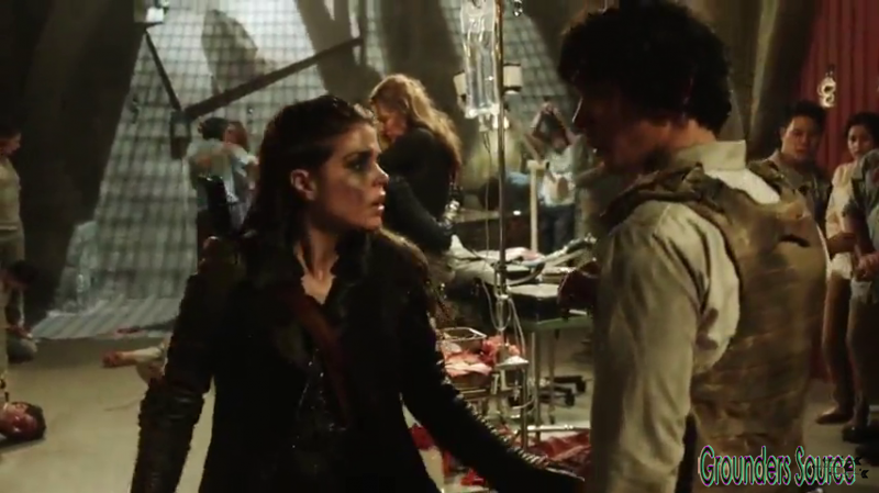 The 100 Gag Reel Captures Season Two DVD Extras-604
