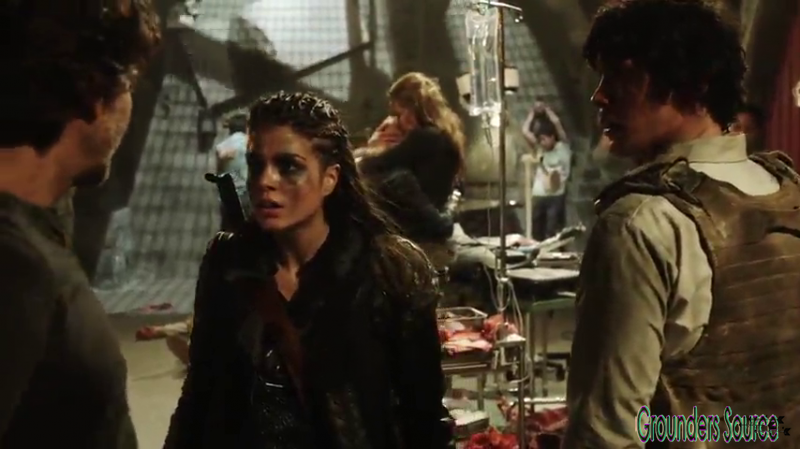 The 100 Gag Reel Captures Season Two DVD Extras-597
