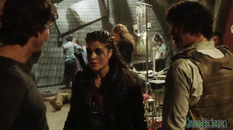 The 100 Gag Reel Captures Season Two DVD Extras-595
