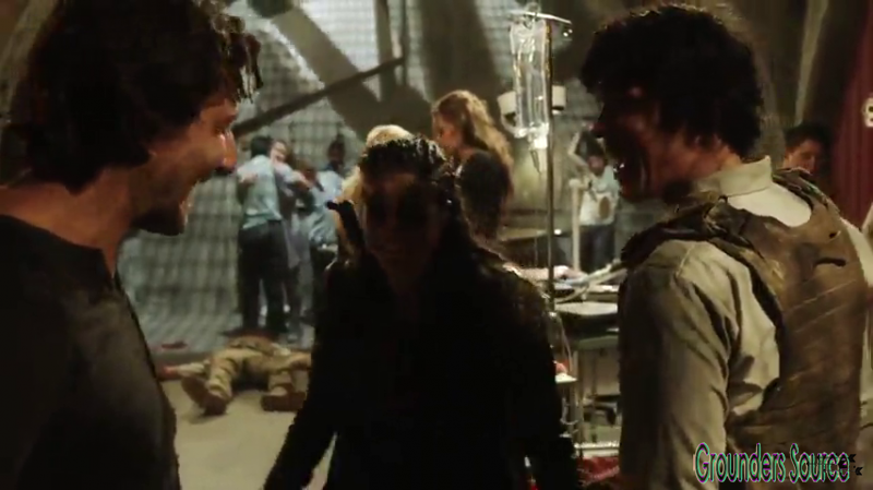 The 100 Gag Reel Captures Season Two DVD Extras-593
