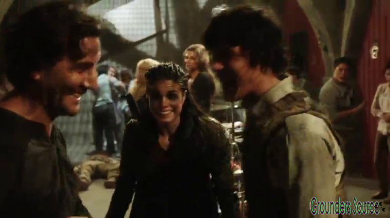 The 100 Gag Reel Captures Season Two DVD Extras-592
