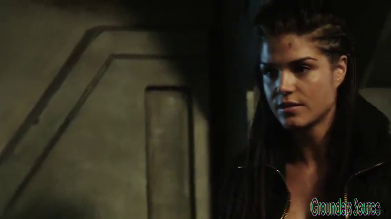 The 100 Gag Reel Captures Season Two DVD Extras-551
