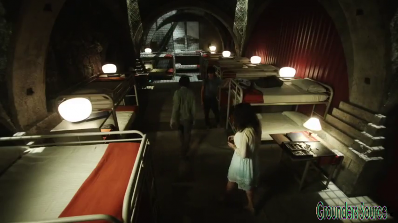 The 100 Gag Reel Captures Season Two DVD Extras-526
