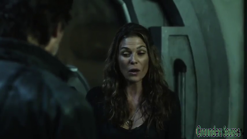 The 100 Gag Reel Captures Season Two DVD Extras-502

