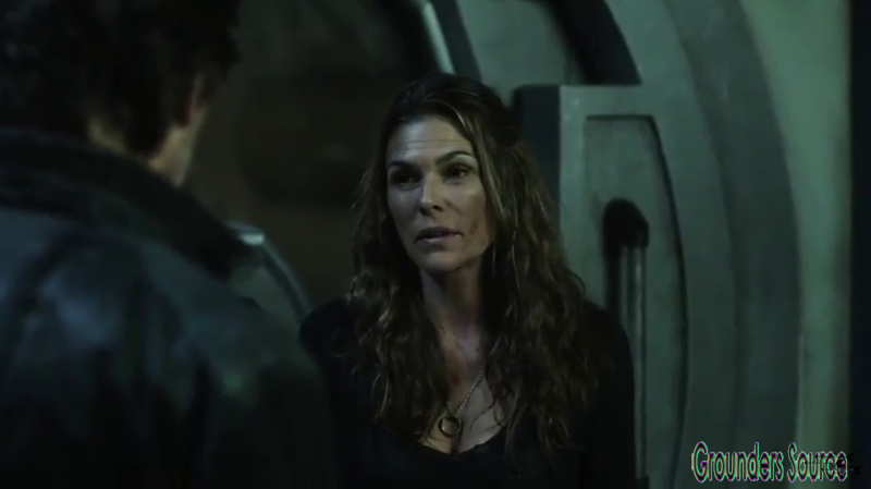 The 100 Gag Reel Captures Season Two DVD Extras-500
