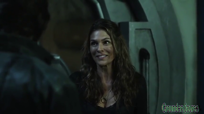 The 100 Gag Reel Captures Season Two DVD Extras-495
