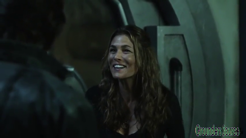 The 100 Gag Reel Captures Season Two DVD Extras-492

