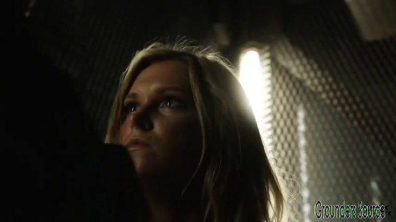 The 100 Gag Reel Captures Season Two DVD Extras-476
