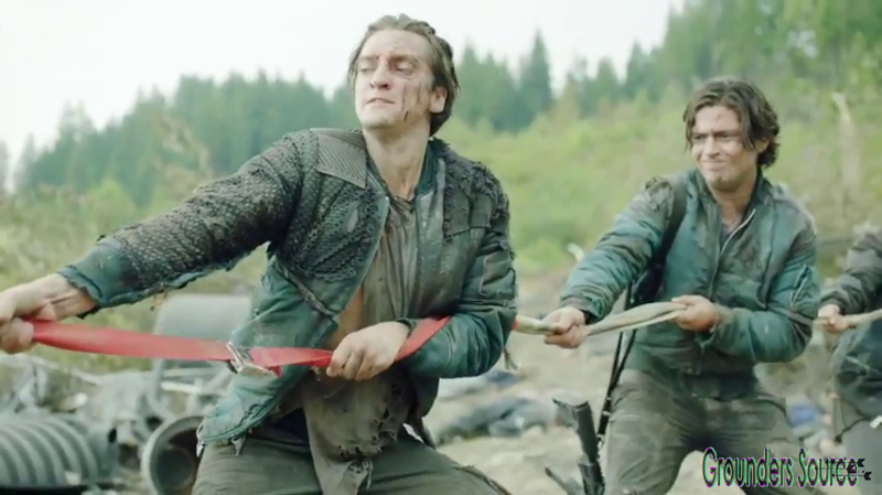The 100 Gag Reel Captures Season Two DVD Extras-462
