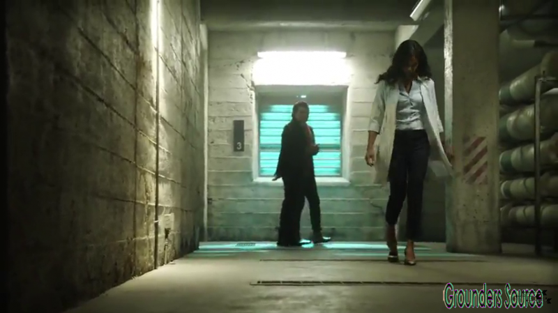 The 100 Gag Reel Captures Season Two DVD Extras-440
