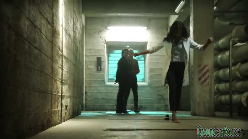 The 100 Gag Reel Captures Season Two DVD Extras-439

