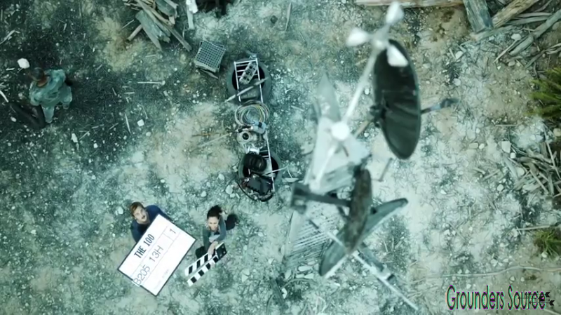 The 100 Gag Reel Captures Season Two DVD Extras-419
