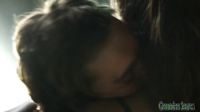 The 100 Gag Reel Captures Season Two DVD Extras-400
