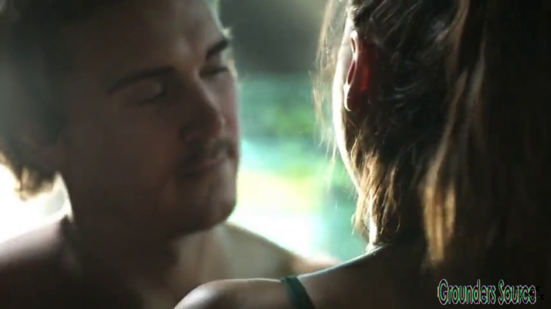 The 100 Gag Reel Captures Season Two DVD Extras-394
