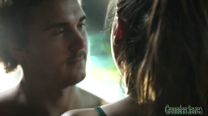 The 100 Gag Reel Captures Season Two DVD Extras-393
