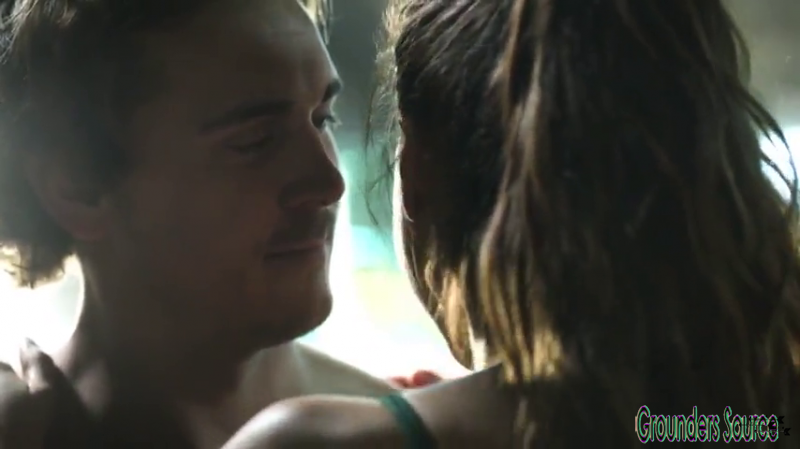 The 100 Gag Reel Captures Season Two DVD Extras-390
