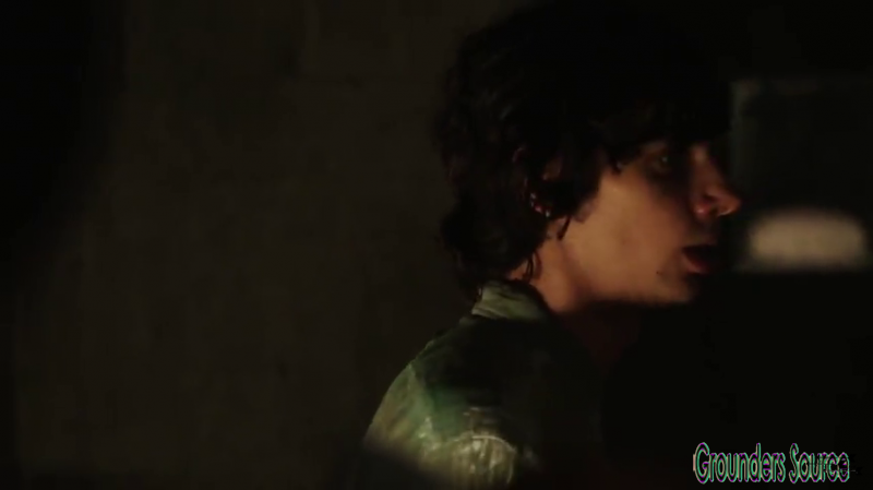 The 100 Gag Reel Captures Season Two DVD Extras-337
