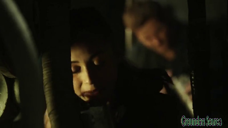 The 100 Gag Reel Captures Season Two DVD Extras-317
