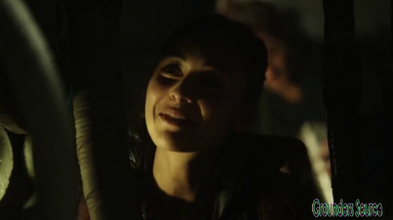 The 100 Gag Reel Captures Season Two DVD Extras-313
