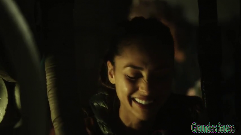 The 100 Gag Reel Captures Season Two DVD Extras-309
