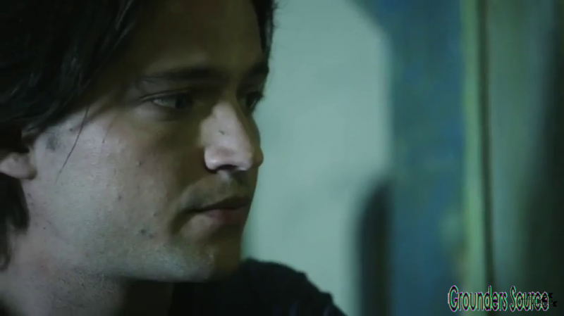 The 100 Gag Reel Captures Season Two DVD Extras-296
