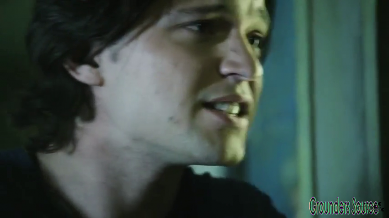 The 100 Gag Reel Captures Season Two DVD Extras-294
