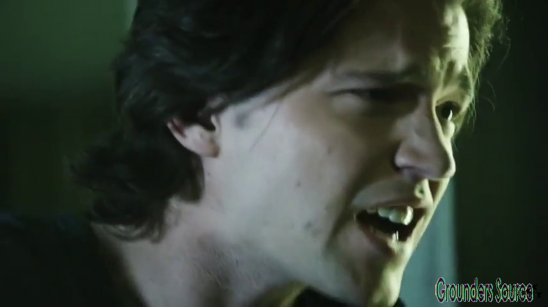 The 100 Gag Reel Captures Season Two DVD Extras-293
