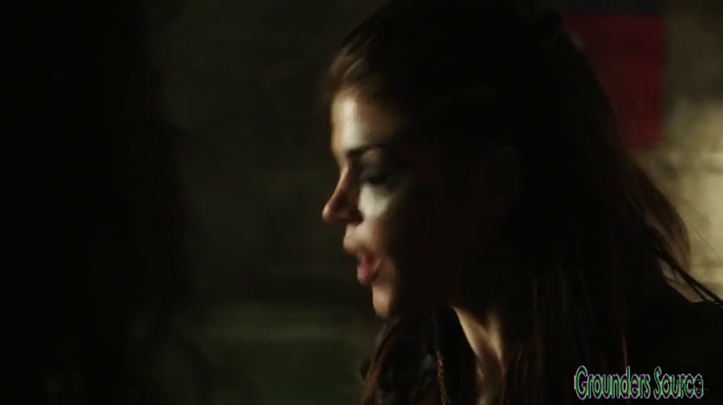 The 100 Gag Reel Captures Season Two DVD Extras-281
