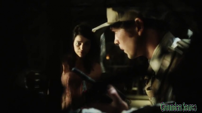 The 100 Gag Reel Captures Season Two DVD Extras-273
