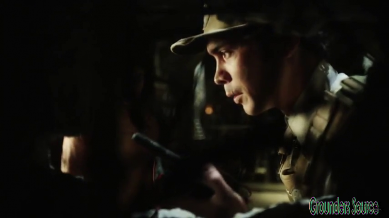 The 100 Gag Reel Captures Season Two DVD Extras-268

