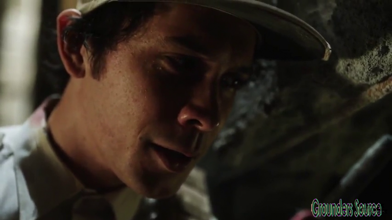 The 100 Gag Reel Captures Season Two DVD Extras-252
