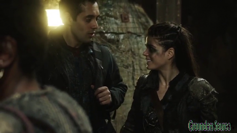 The 100 Gag Reel Captures Season Two DVD Extras-242
