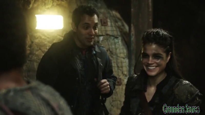 The 100 Gag Reel Captures Season Two DVD Extras-237
