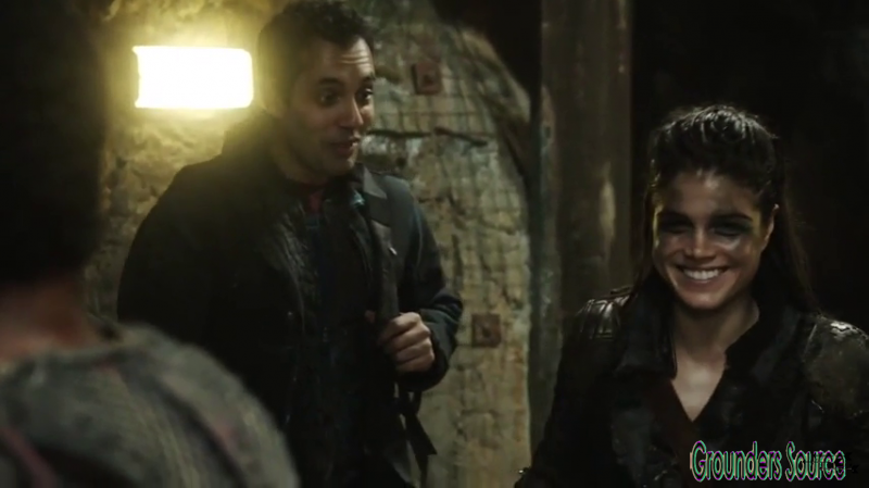The 100 Gag Reel Captures Season Two DVD Extras-236
