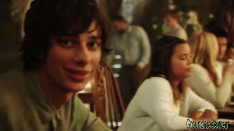 The 100 Gag Reel Captures Season Two DVD Extras-188
