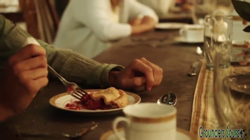 The 100 Gag Reel Captures Season Two DVD Extras-183
