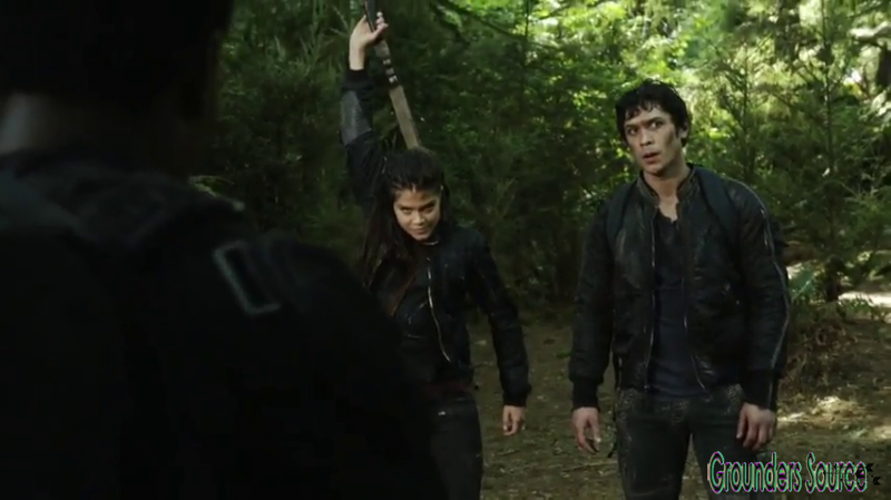 The 100 Gag Reel Captures Season Two DVD Extras-174
