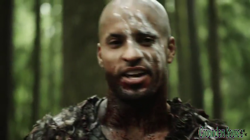 The 100 Gag Reel Captures Season Two DVD Extras-163
