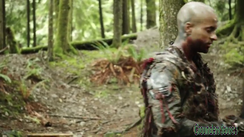 The 100 Gag Reel Captures Season Two DVD Extras-147
