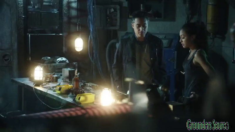 The 100 Gag Reel Captures Season Two DVD Extras-144
