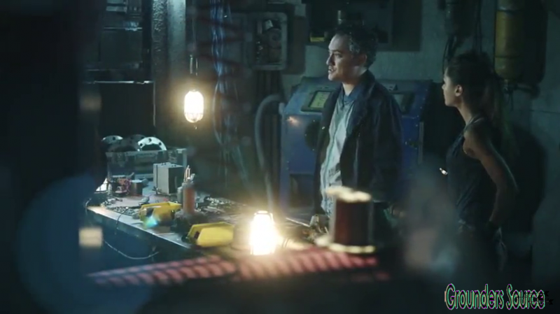 The 100 Gag Reel Captures Season Two DVD Extras-136
