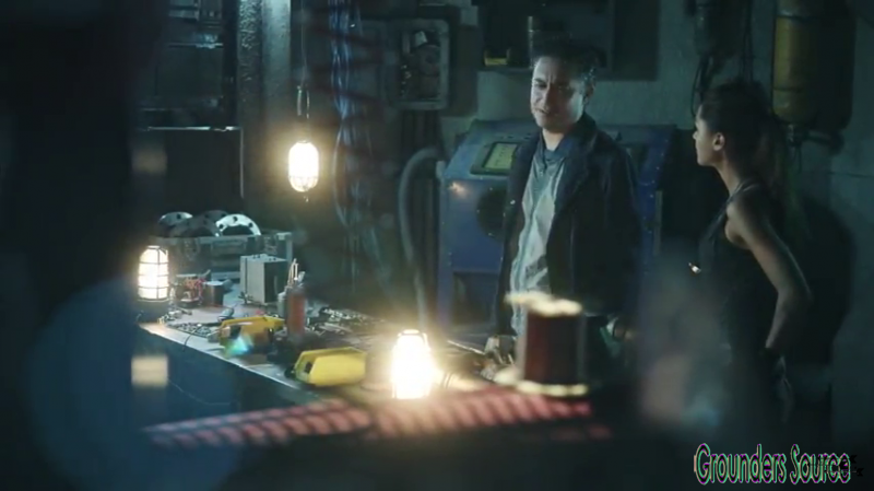 The 100 Gag Reel Captures Season Two DVD Extras-135
