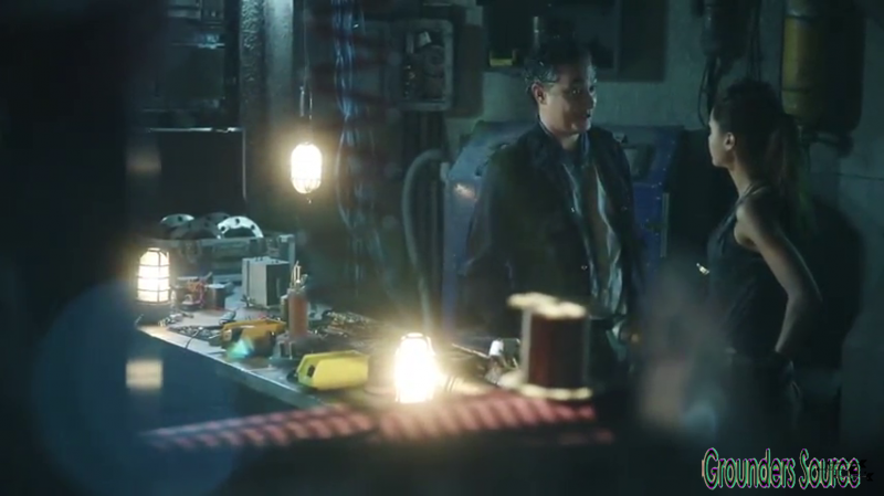 The 100 Gag Reel Captures Season Two DVD Extras-131
