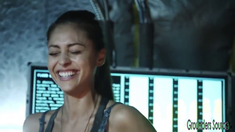 The 100 Gag Reel Captures Season Two DVD Extras-124
