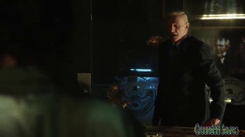 The 100 Gag Reel Captures Season Two DVD Extras-93
