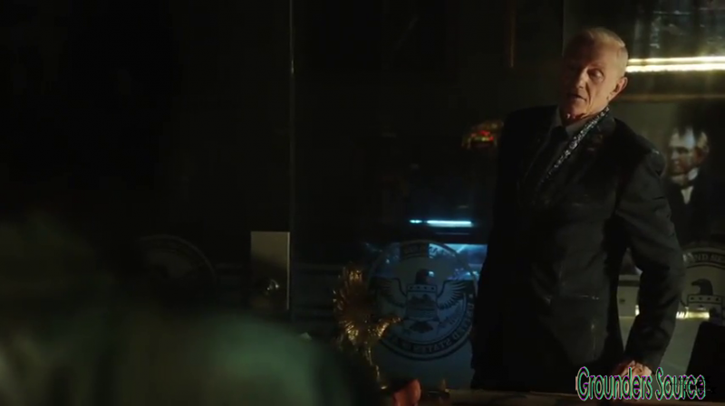 The 100 Gag Reel Captures Season Two DVD Extras-85

