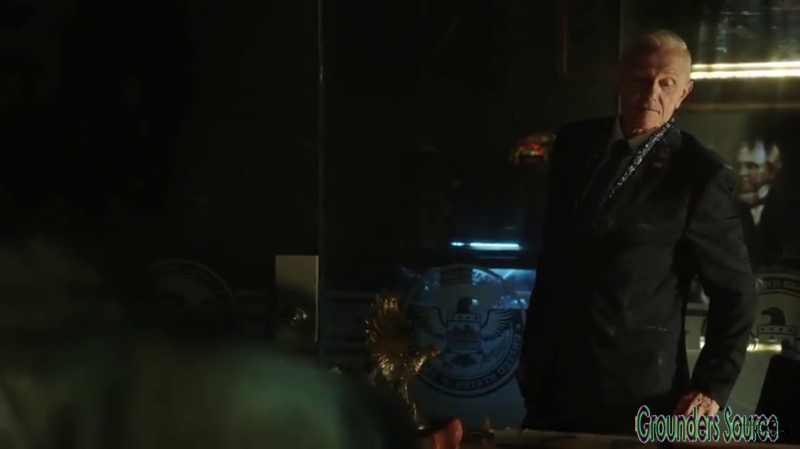 The 100 Gag Reel Captures Season Two DVD Extras-83
